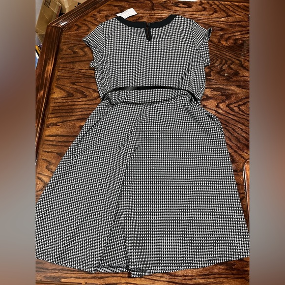 The Childrens Place L 10 12 black white Houndstooth  Dress Twirl With Bow Belt - Picture 3 of 3